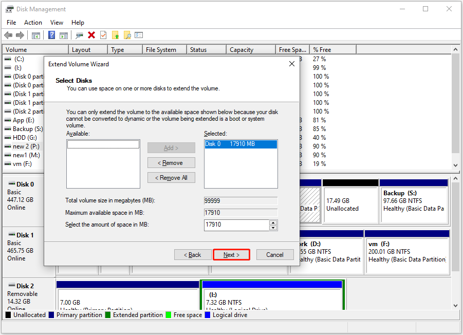 Disk Management interface showing the Extend Volume Wizard, with the Next button selected.
