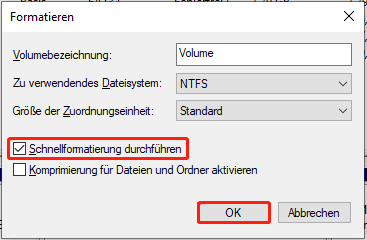 Fenster Datenträger formatieren mit ausgewählter Option Schnellformatierung durchführen.