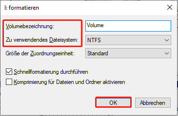 Formatierungsfenster mit neuem Volumenetikett und Dateisystem, ausgewählte Schaltfläche OK.