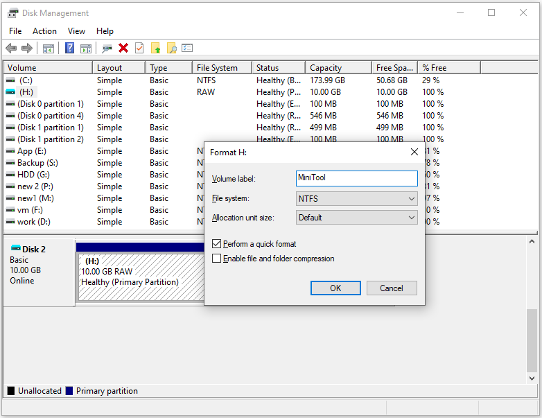 Disk Management interface showing how to format a RAW drive.